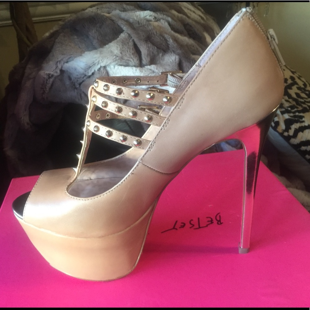 Betsy Johnson Babette platform